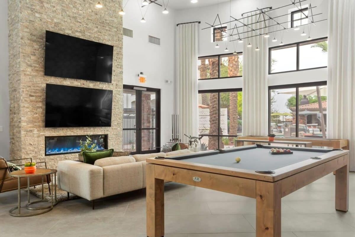 Cozysuites Glendale By The Stadium With Pool 02 Bagian luar foto